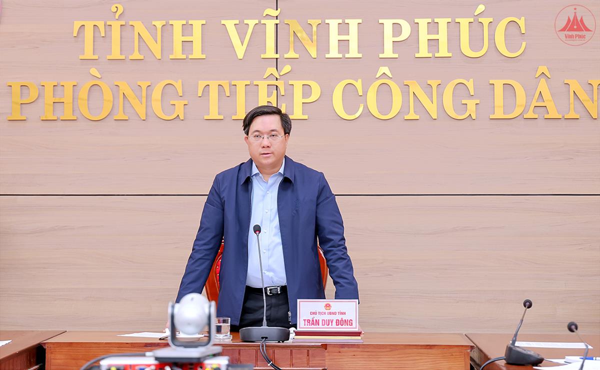 Chủ tịch UBND tỉnh Trần Duy Đông làm việc với Trường cao đẳng Kỹ thuật ...